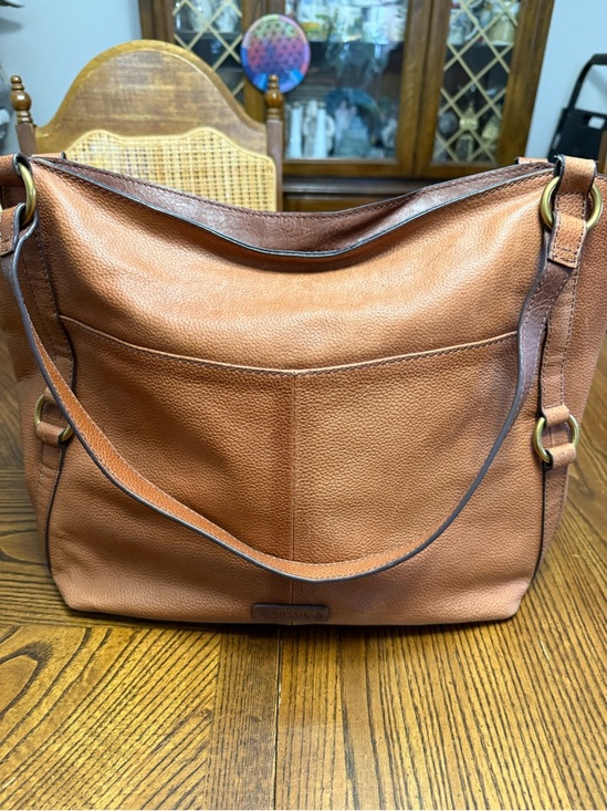 Fossil Handbags - Fossil Leather Tote Bag. In Fair/Good Condition.